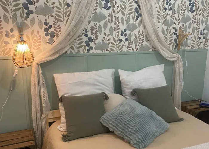 شقة Cosy Avec Oasis Privee, Salle De Jeux, Velos Bienvenus قرقشونه